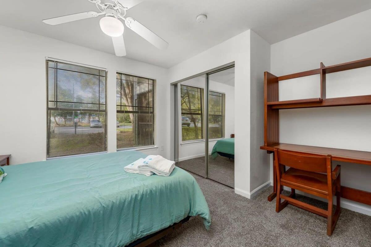 Budget Friendly Sleeps 8 Discounts Available Tampa Exterior photo