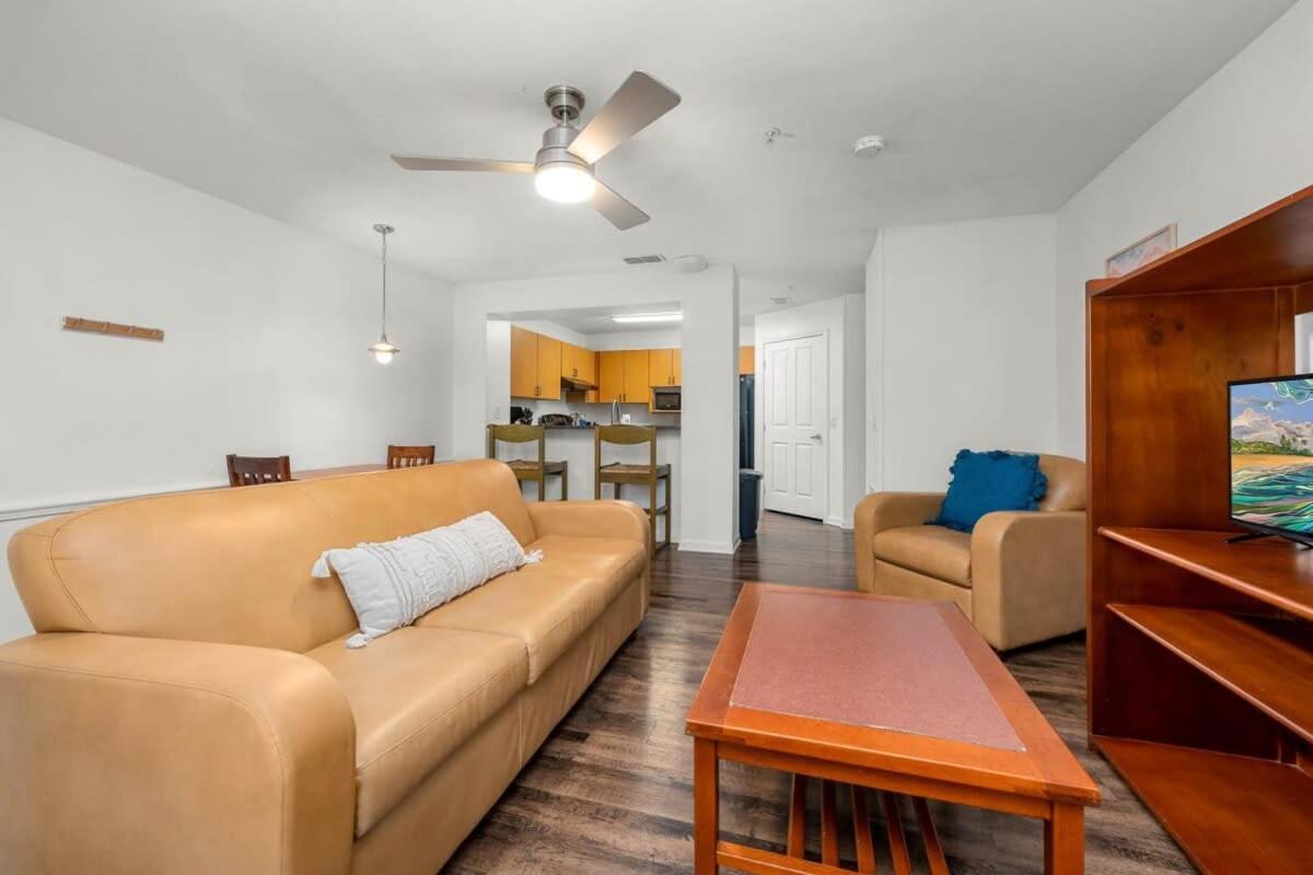 Budget Friendly Sleeps 8 Discounts Available Tampa Exterior photo